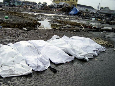 Covered bodies -- people who passed away in the tsuanmi in thailand