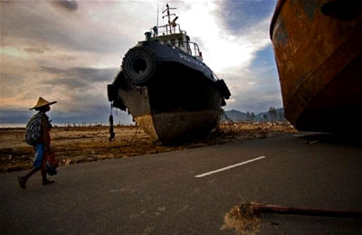 Ships pushed ashore in Banda Aceh, Indonesia